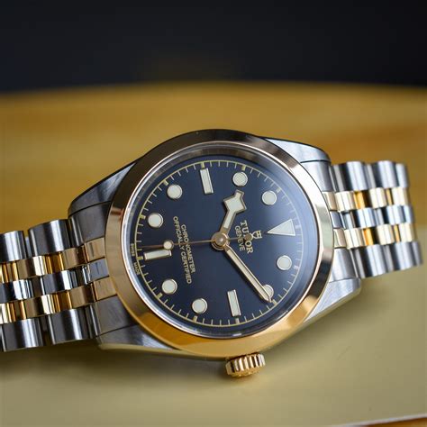 tudor black bay copy.